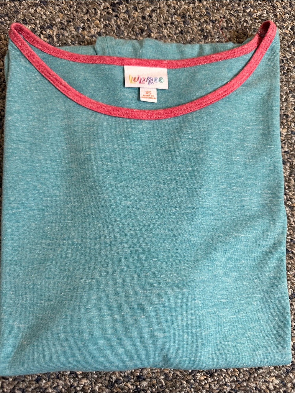 LuLaRoe Women’s Top Teal with Pink Trim see description for size…😉